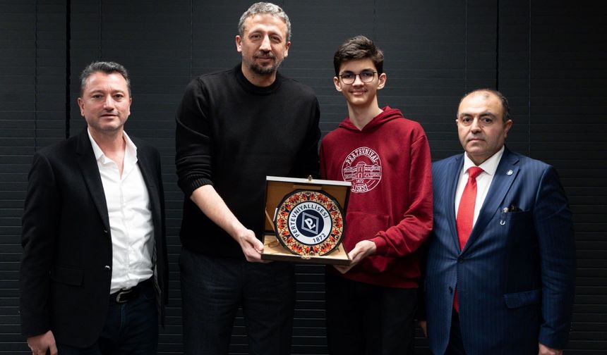 Hidayet Türkoğlu’na “Yılın Başkanı” Ödülü