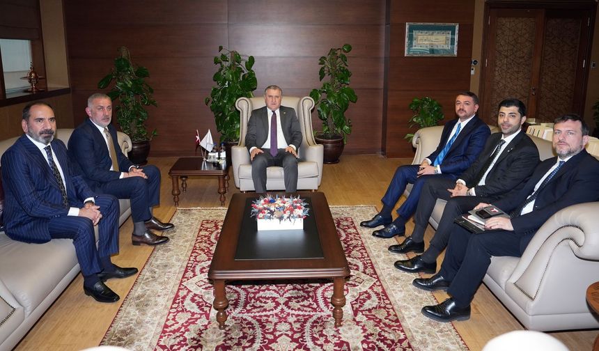 TFF Başkanı Hacıosmanoğlu’ndan Bakan Bak’a Ziyaret