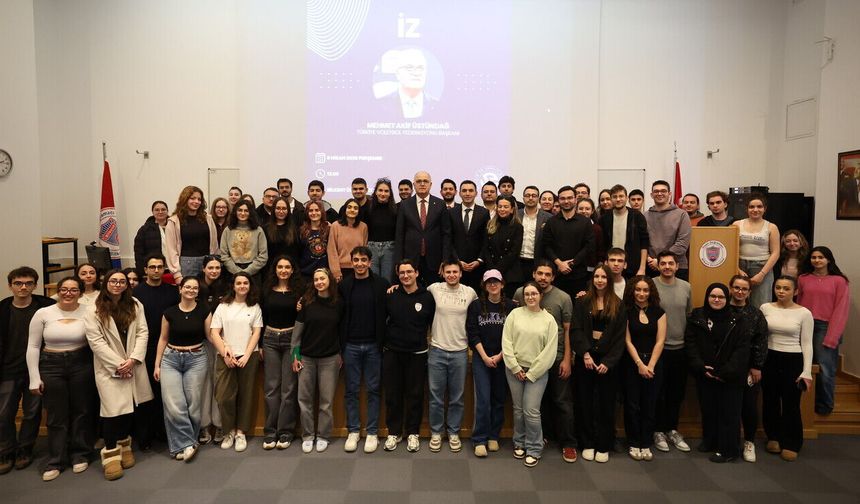 Üstündağ, Bilkent’te Gençlerle Deneyim Paylaştı