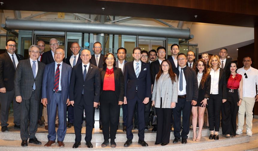Ege İhracatçıları Çin Pazarında Vites Büyüttü: Hedef 1 Milyar Dolarlık İhracat