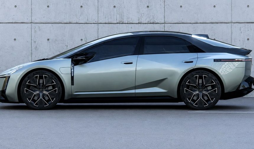 2027 Toyota Corolla İlk Kez Göründü mü? Belgeselde Dikkat Çeken Kare