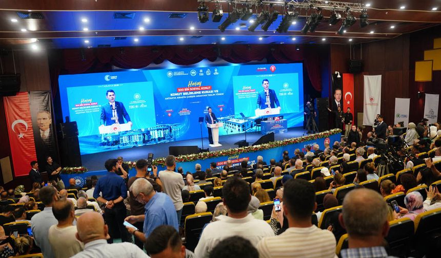 Bakan Kurum Hatay’da Tarih Verdi! 8 Bin 500 Sosyal Konut İçin Kuralar Çekildi