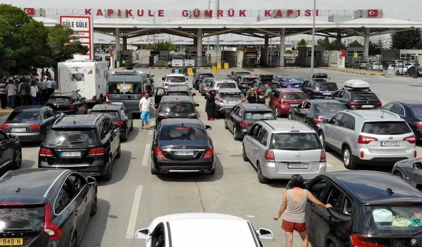 Yabancı Plakalı Araçlara Sıkı Takip! Borcunu Ödemeden Türkiye'den Çıkamayacaklar