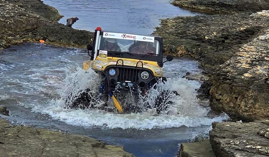 Kandıra’da Zorlu Offroad Mücadelesi! Su, Kaya ve Derin Kuyuları Aştılar