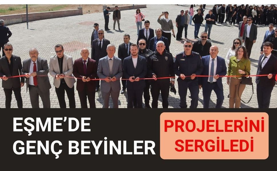 Eşme’de Genç Beyinler Projelerini Sergiledi: TÜBİTAK 4006 Bilim Fuarı Yoğun İlgi Gördü
