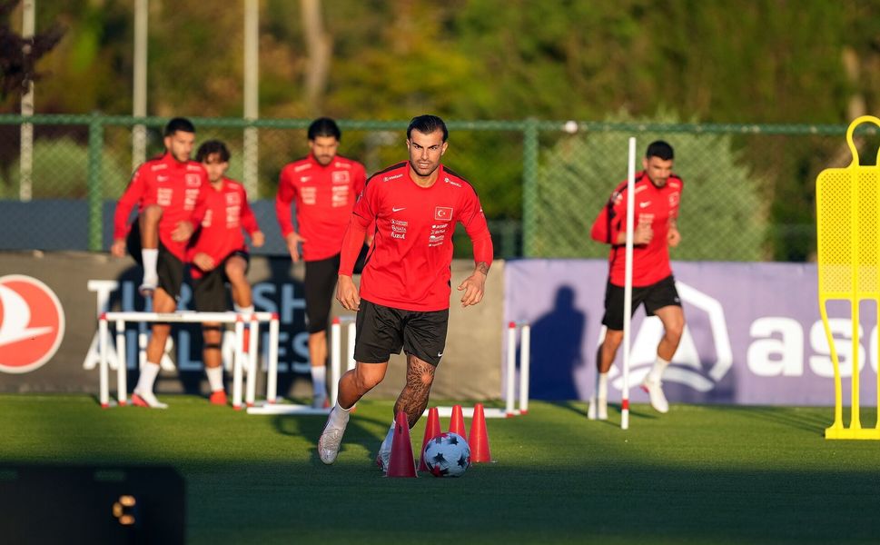 A Milli Takım Fransa Mesaisine Başladı: 4 Futbolcunun Tedavi Süreci Başlatıldı