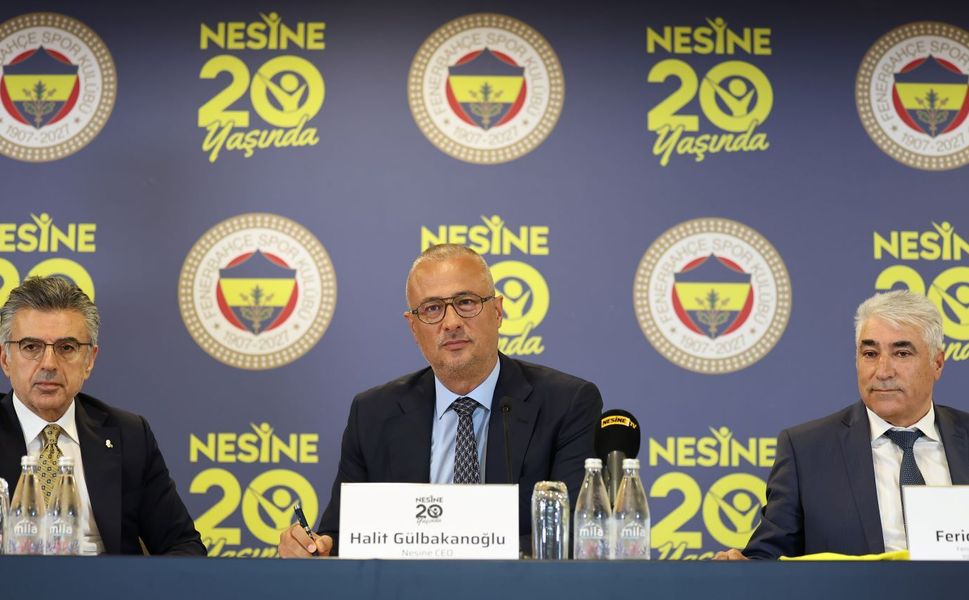 Fenerbahçe ile Nesine Arasındaki Sponsorluk Anlaşması Yenilendi