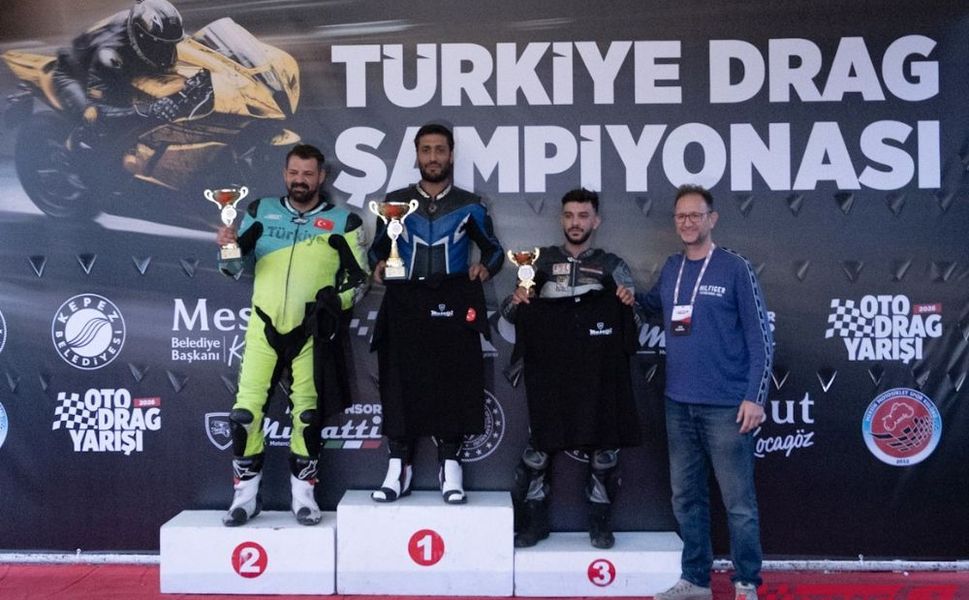 Kepez’de Nefes Kesen Final! Drag Şampiyonası’nda Kupalar Sahiplerini Buldu