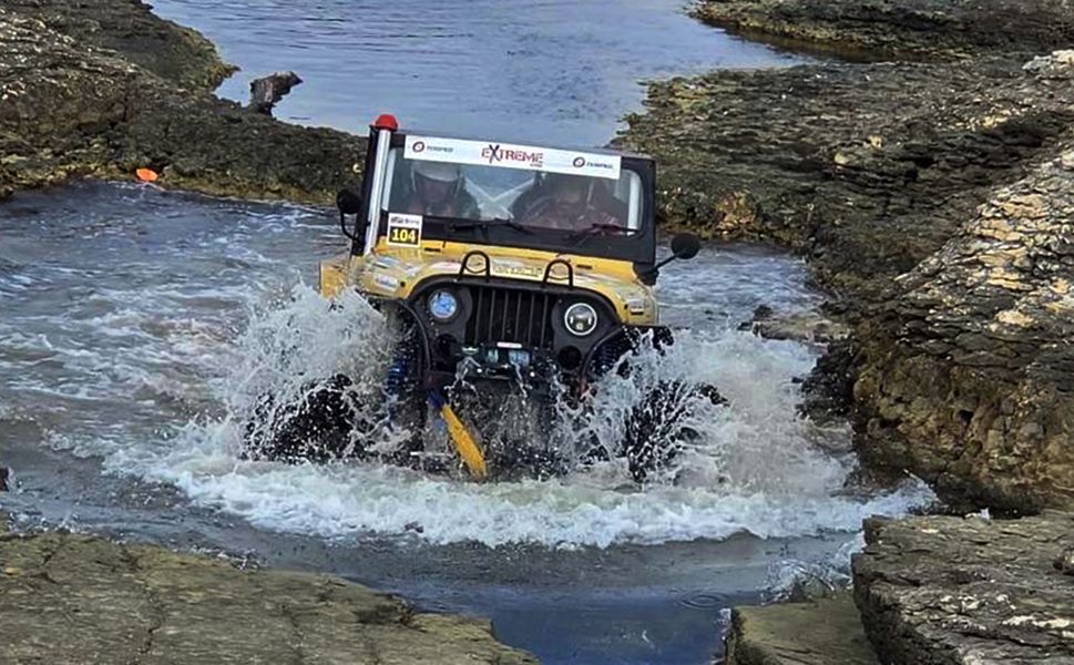 Kandıra’da Zorlu Offroad Mücadelesi! Su, Kaya ve Derin Kuyuları Aştılar