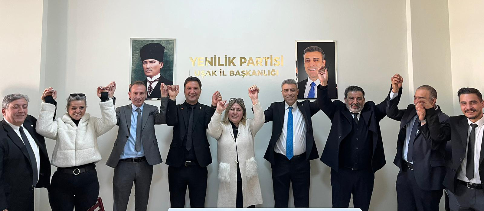 Yeni̇li̇k Parti̇si̇ Uşak