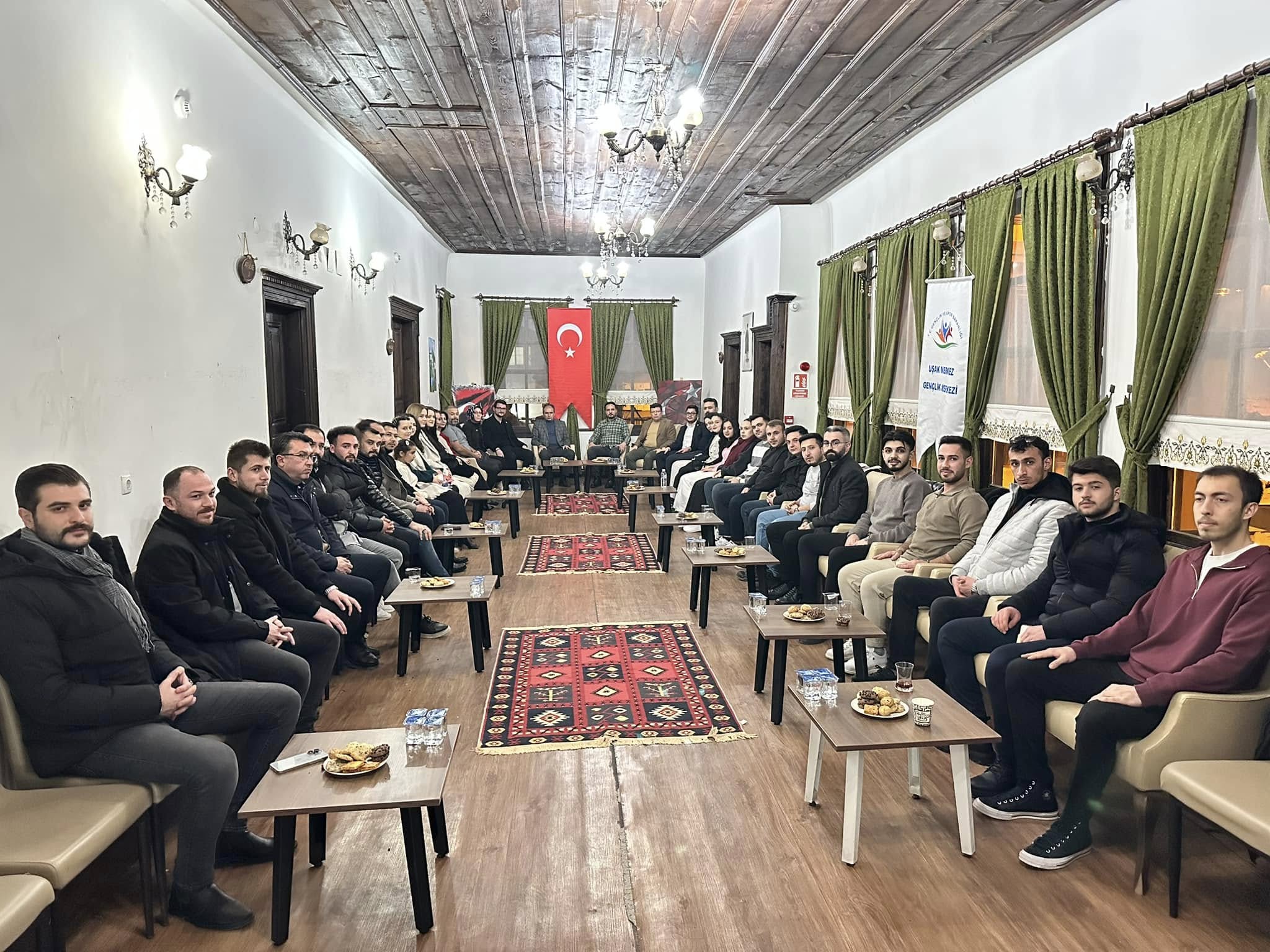 Akp Parti Toplantı (1)
