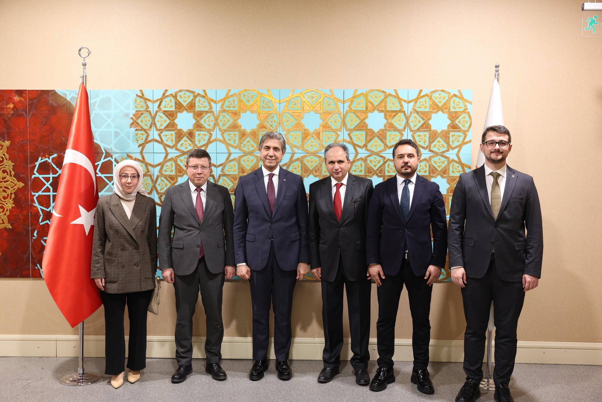 Ak Parti̇ (2)-2
