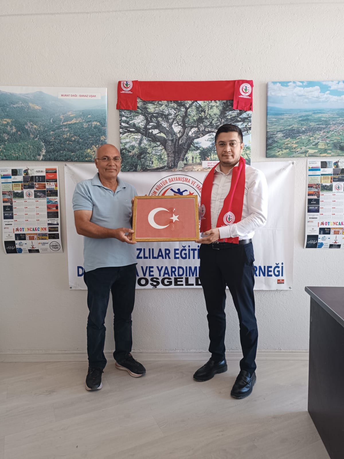 Ak Gençlik (1)