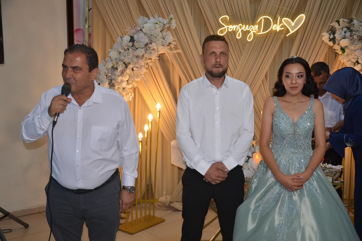 N İ Ş A N