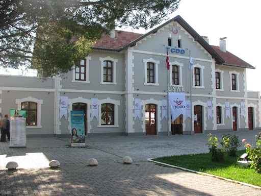 Uşak Gar