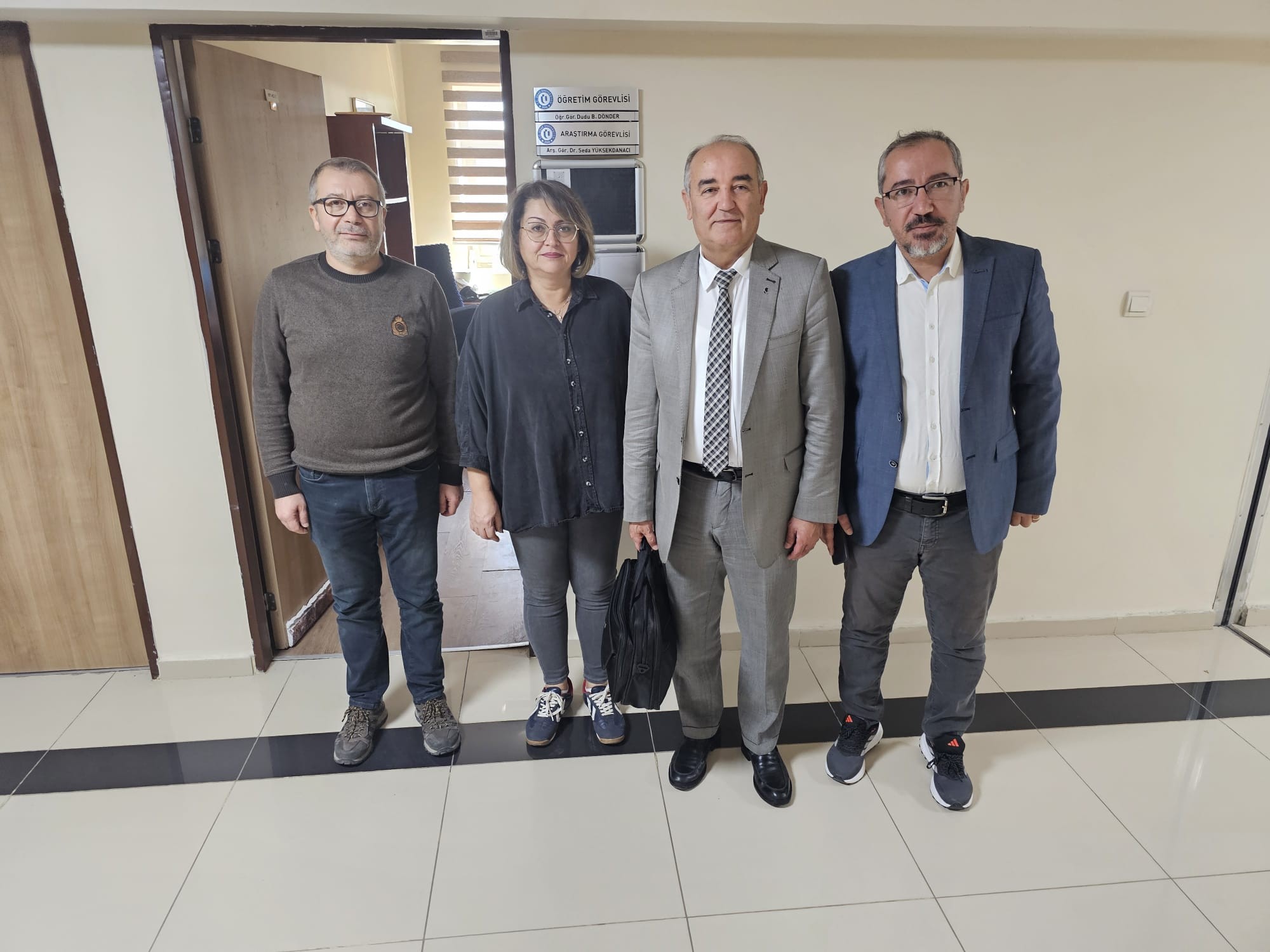 570919522 10232993287197508 4914778499433272003 N