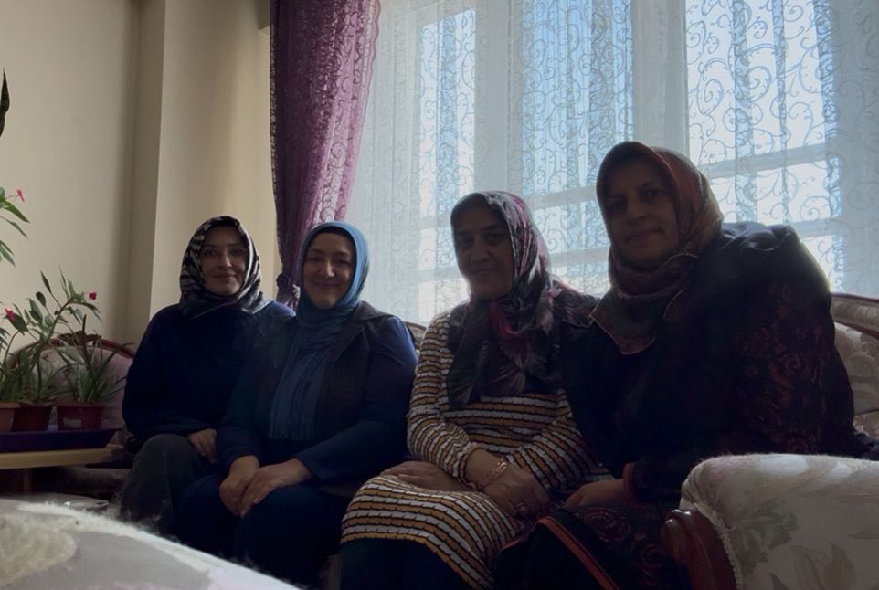 572484256 841393991747735 8011750299458485634 N