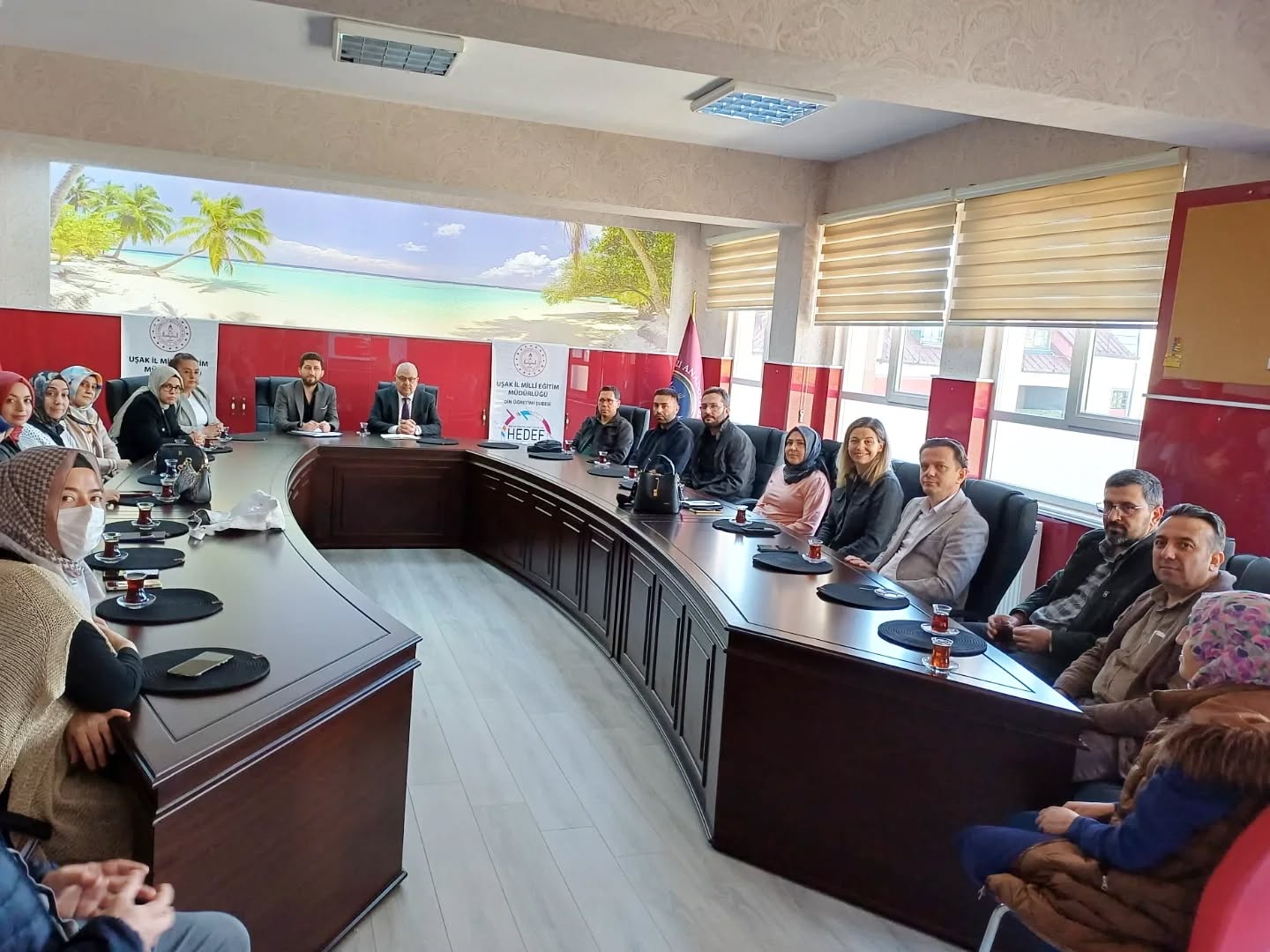 572489136 18142550014431364 7424980667040983915 N