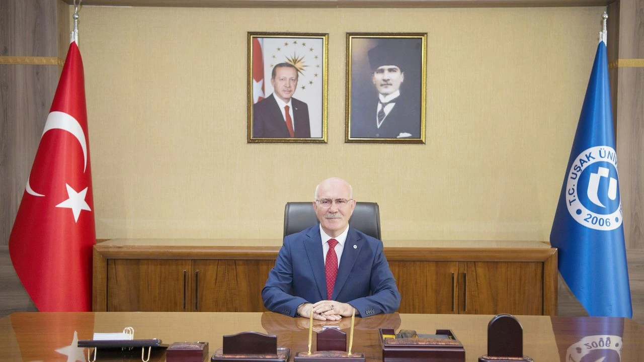 Ekrem Savas1