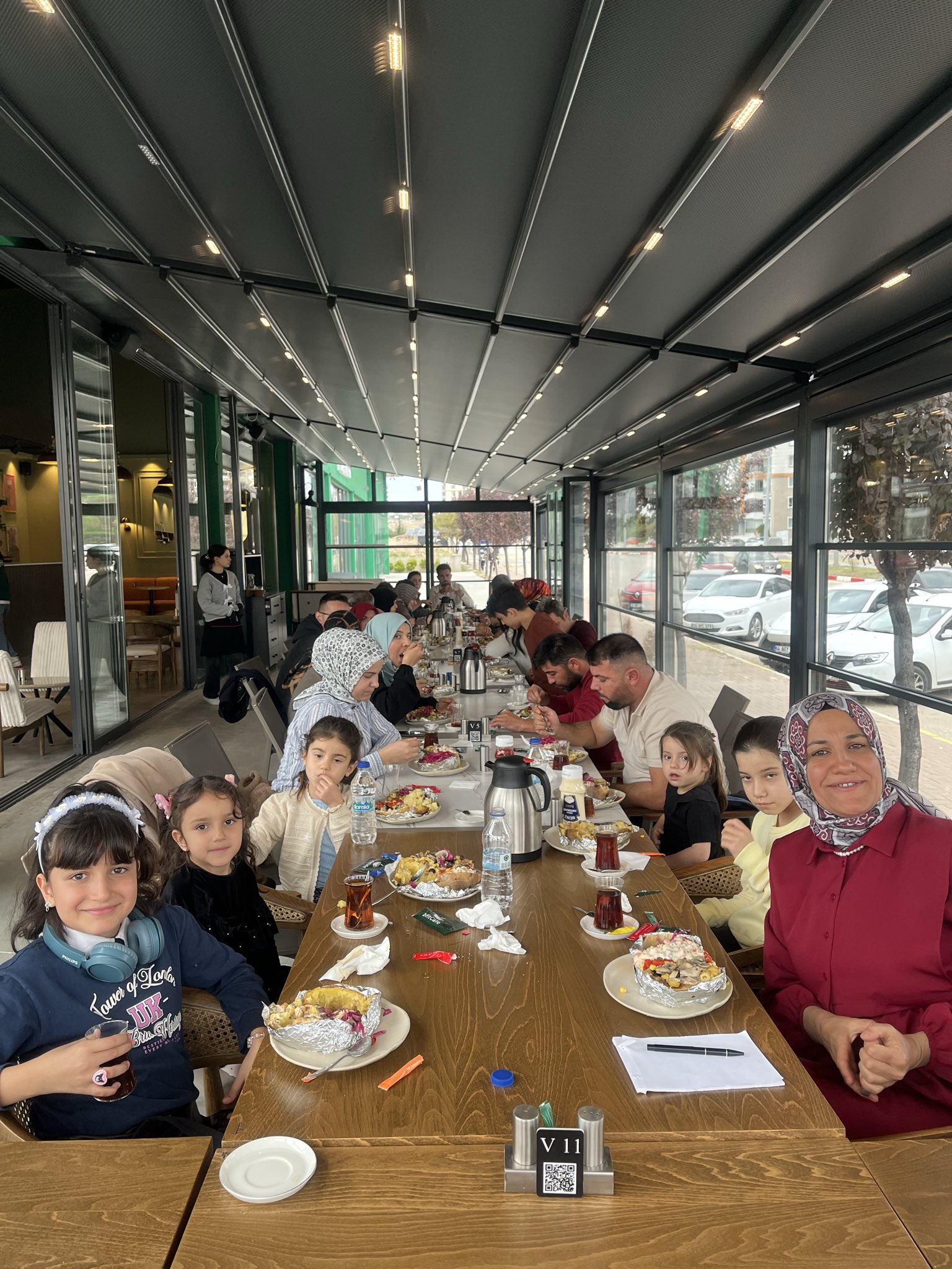 G3Pyj N U W8 A A Kz W7