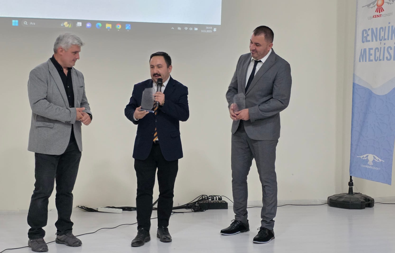 058Ea8Ef 97Be 4E15 A7Be E08431B68355