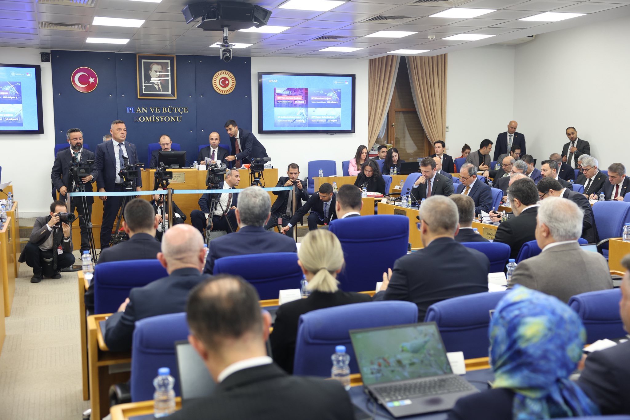 561363525 25109947082006546 1660159296881148397 N