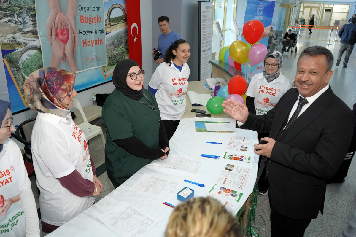 571657069 18290263996287272 5796352390048022025 N