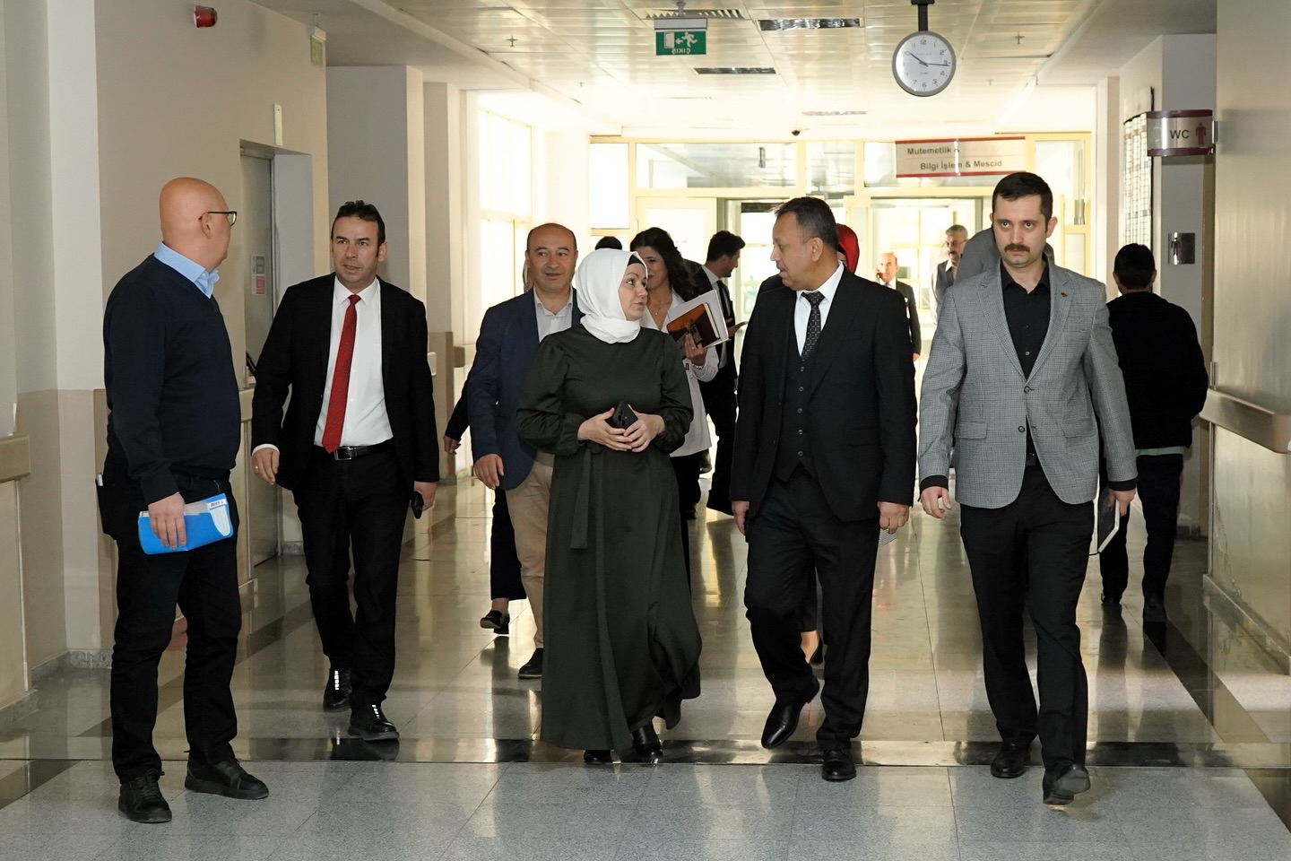 572492664 18290278987287272 7963112267200514250 N