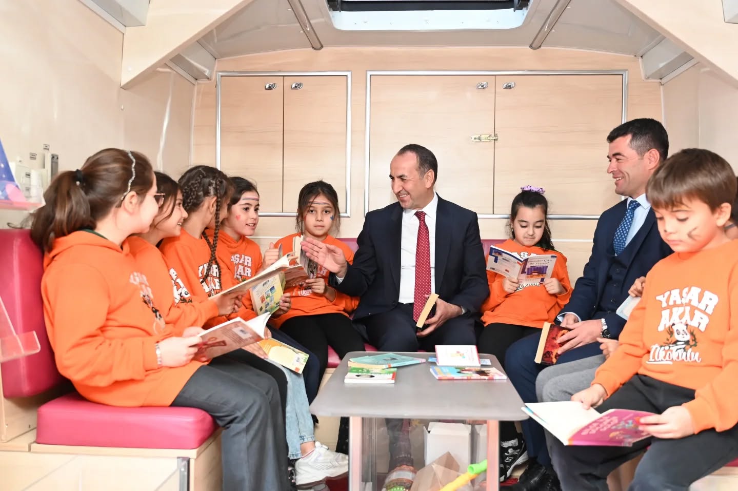 572871764 18142901173431364 5038080904439359426 N