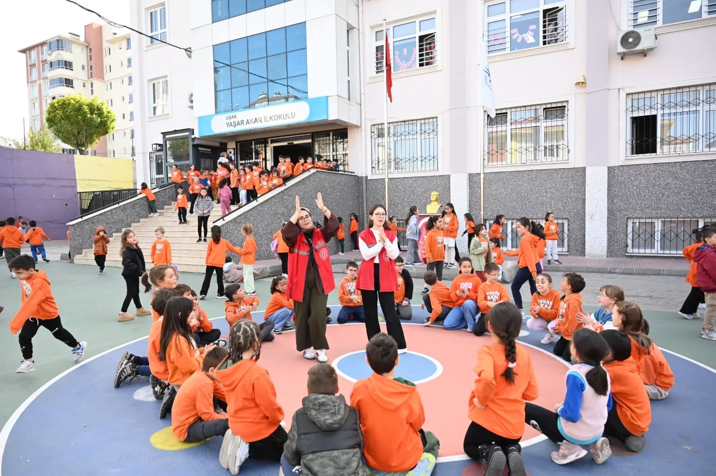 573109316 18142901146431364 5526437211706575600 N