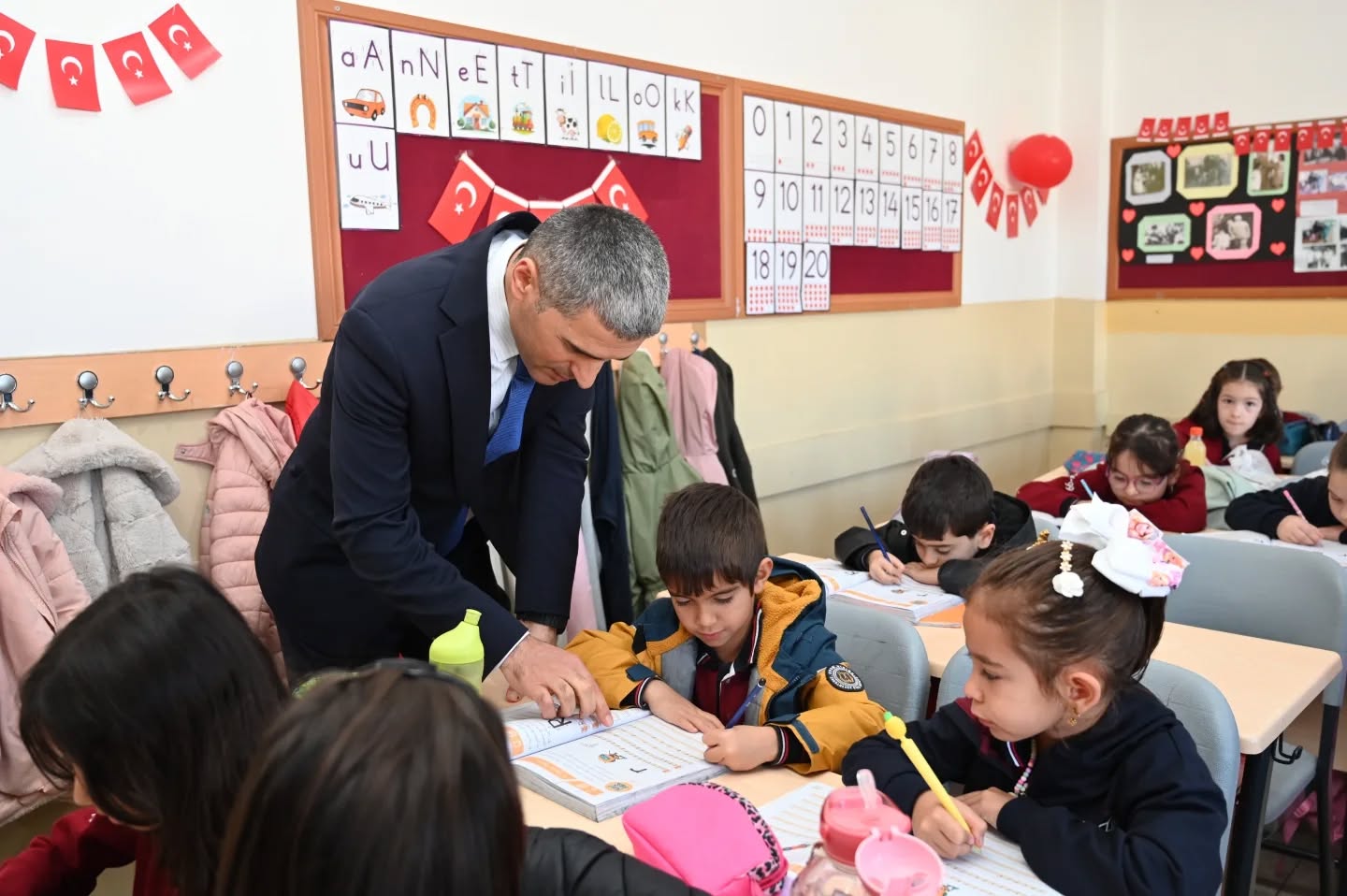 573433018 18143056678431364 5945387615568112285 N