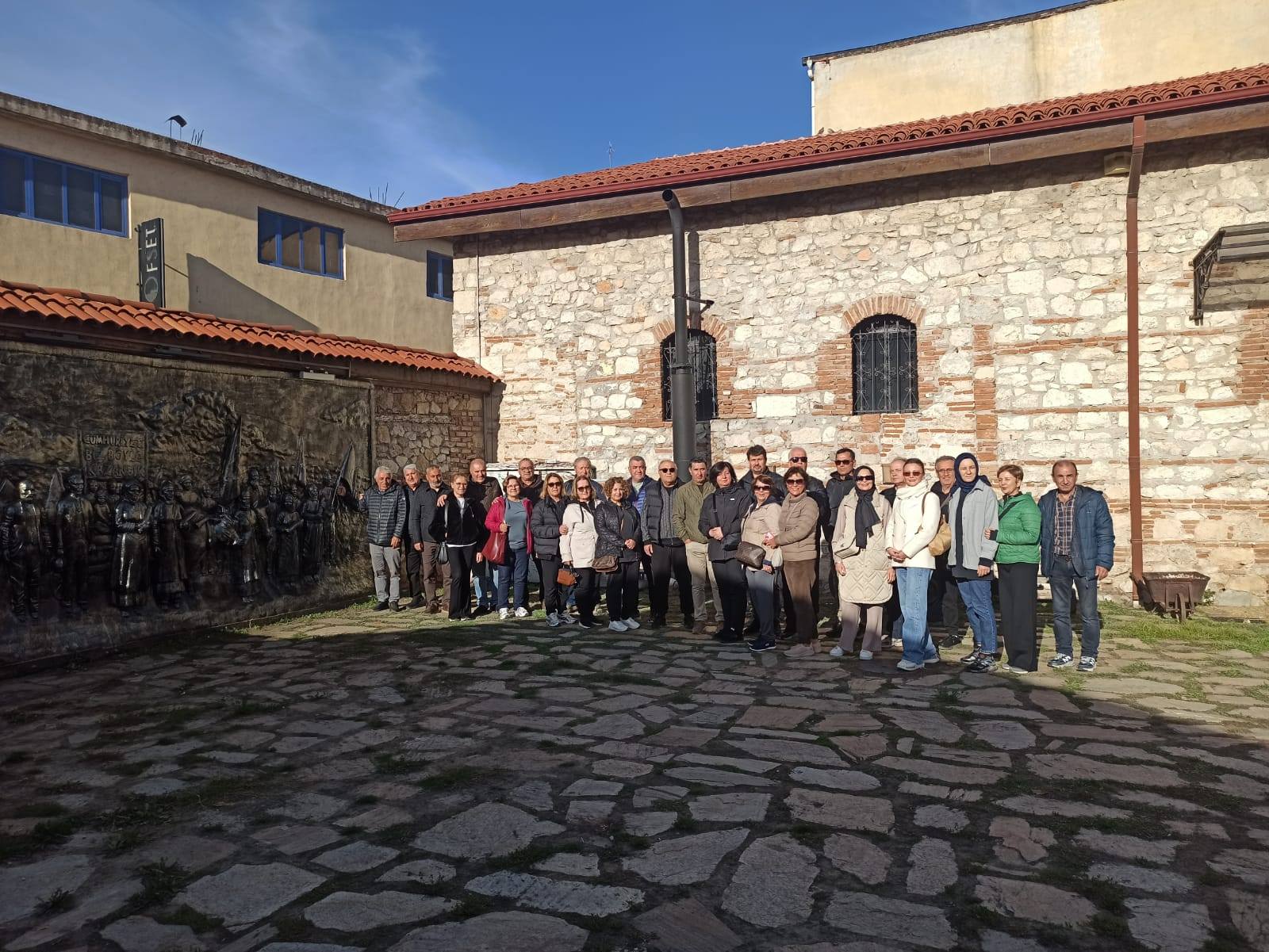 573633383 1478980563161289 713299182738230943 N