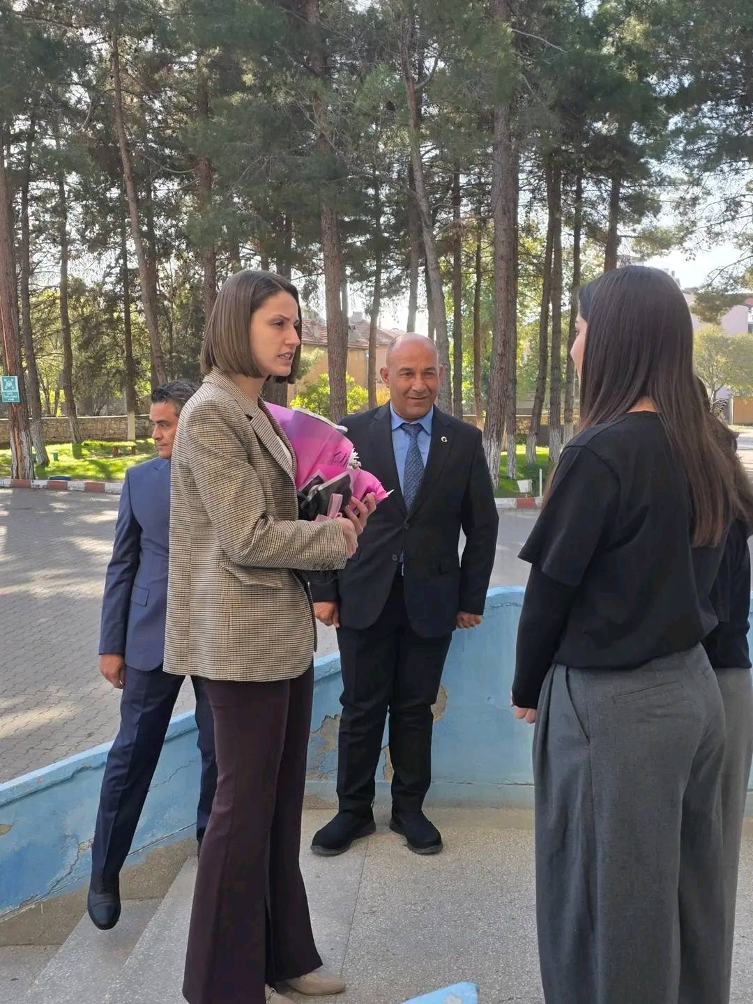 574339715 854415460452657 8856877598626657730 N