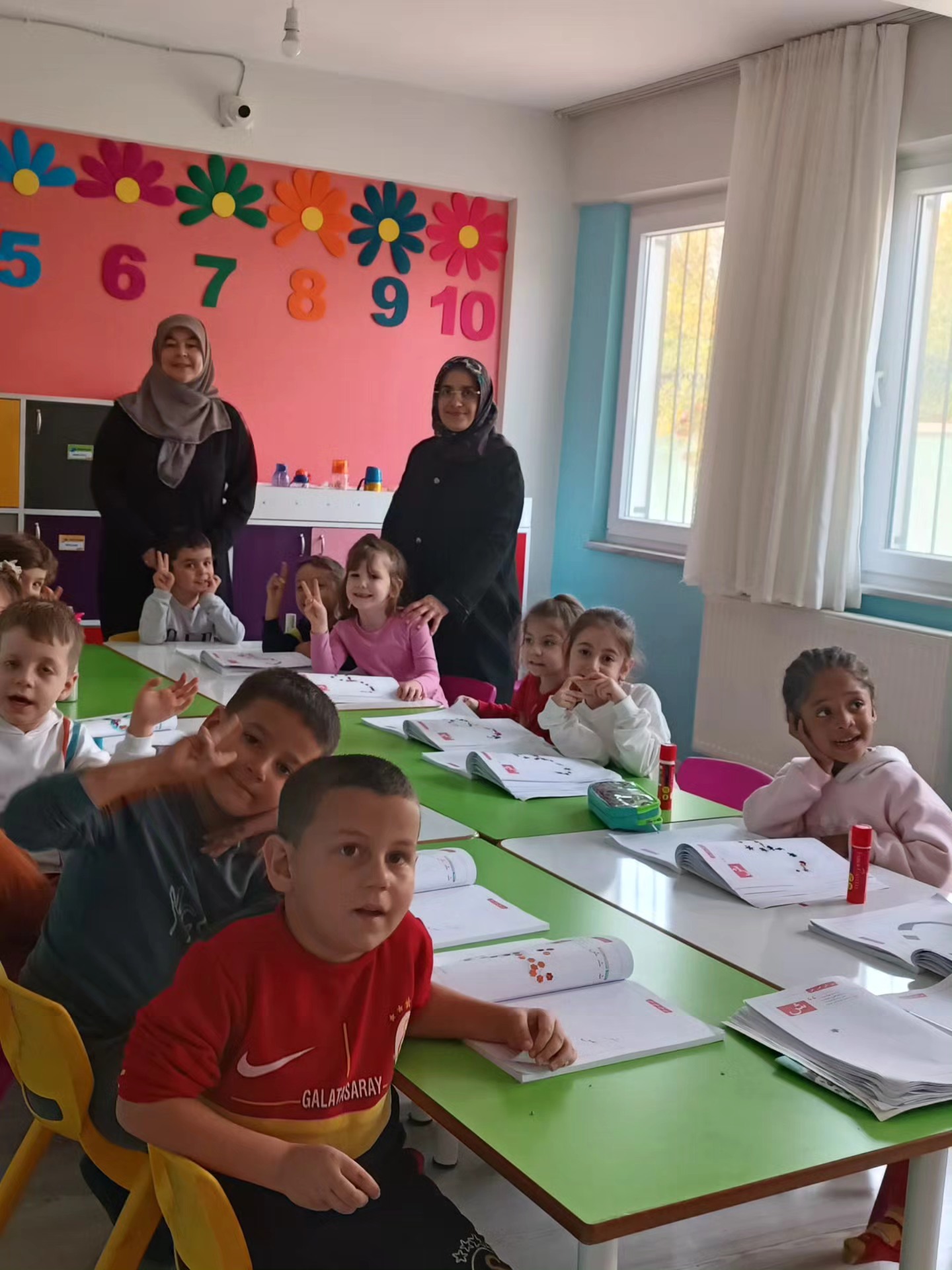 574569175 122155631744627851 7727409490404798796 N