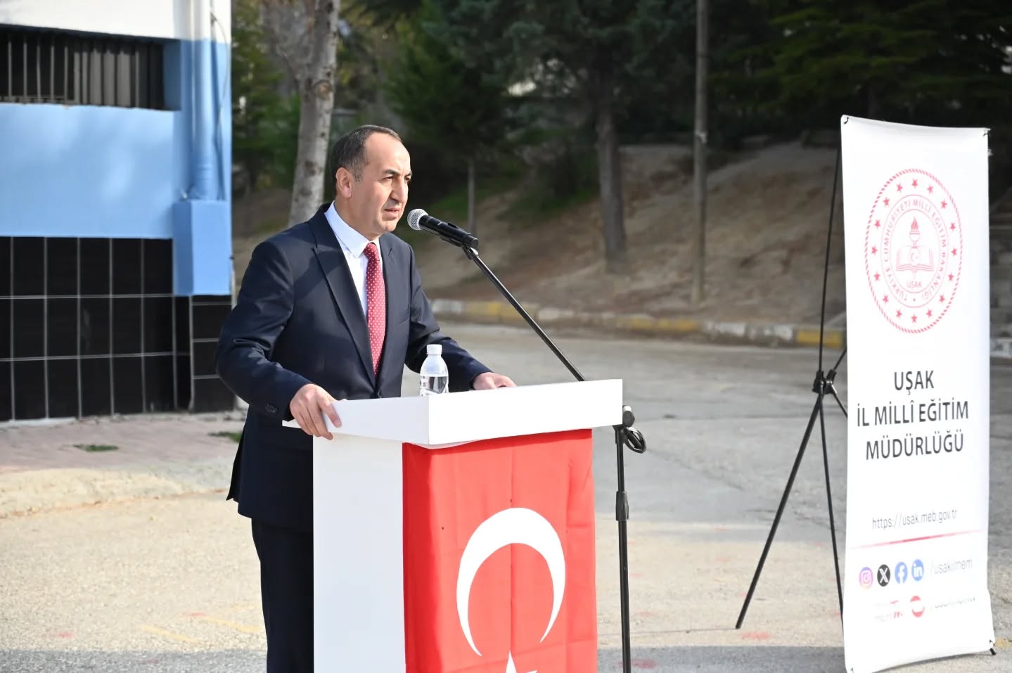 575196914 18143241178431364 1764624878332452997 N