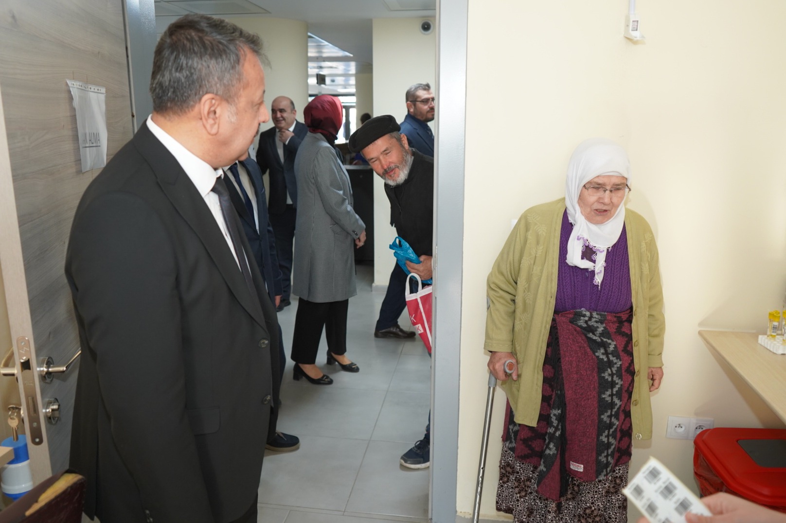 581947590 18292239826287272 5420806685564292387 N