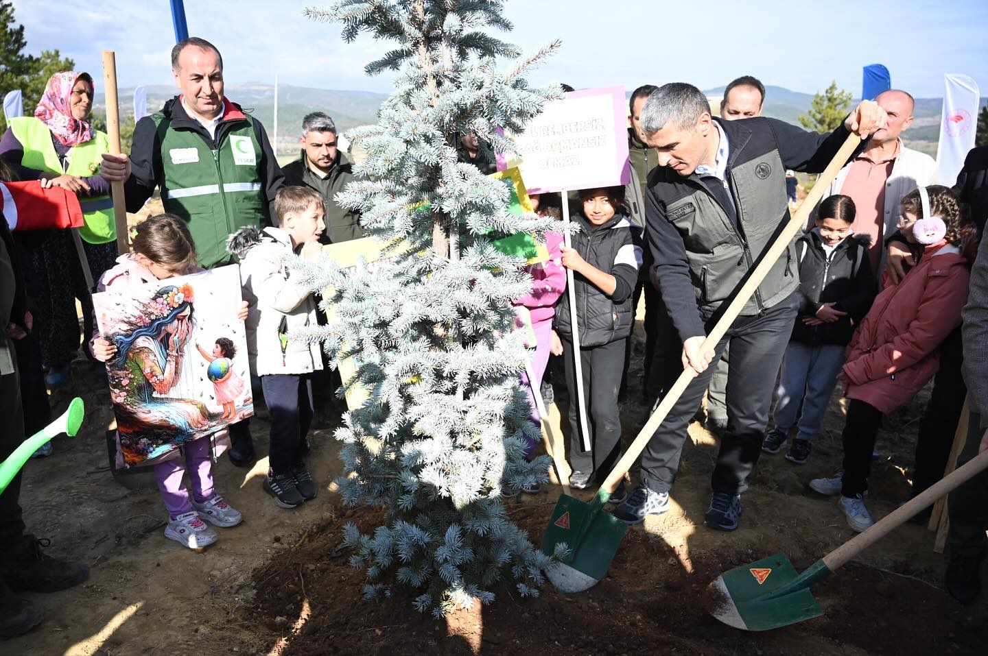 581997851 18143586271431364 9028855188933984386 N