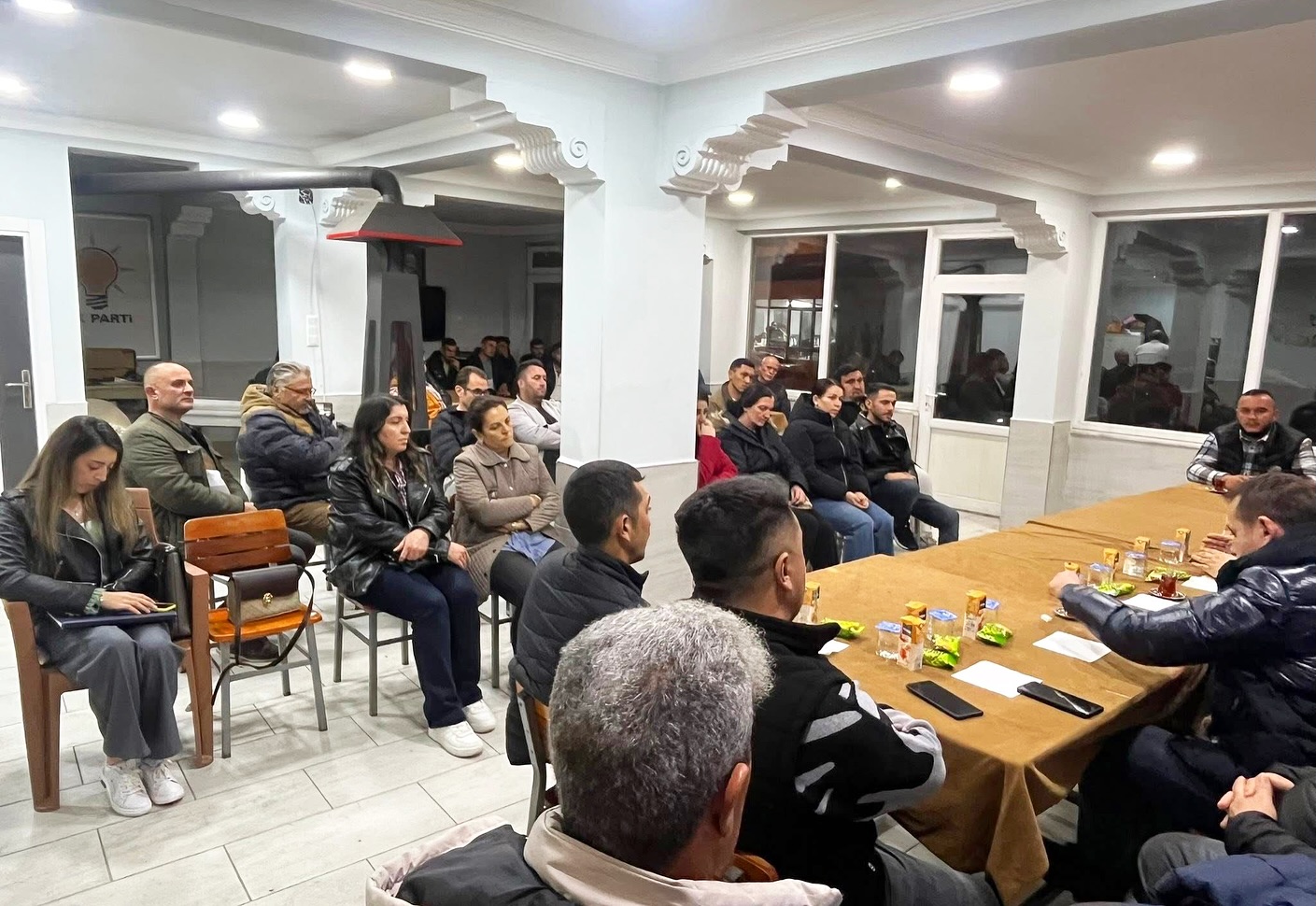 582599154 18548155468006744 2831400730268559440 N