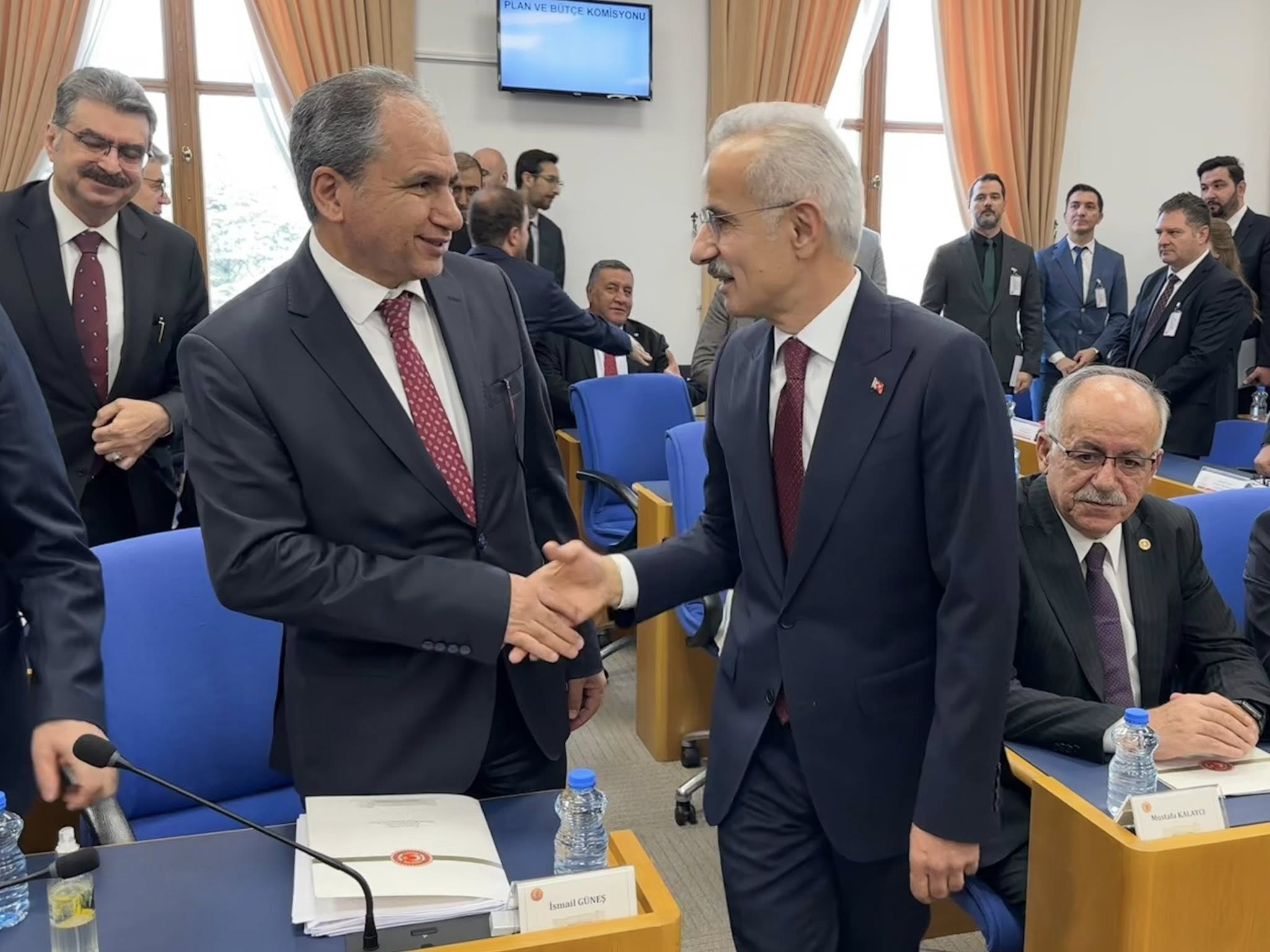 583241844 25245446335123286 6238852007052534972 N