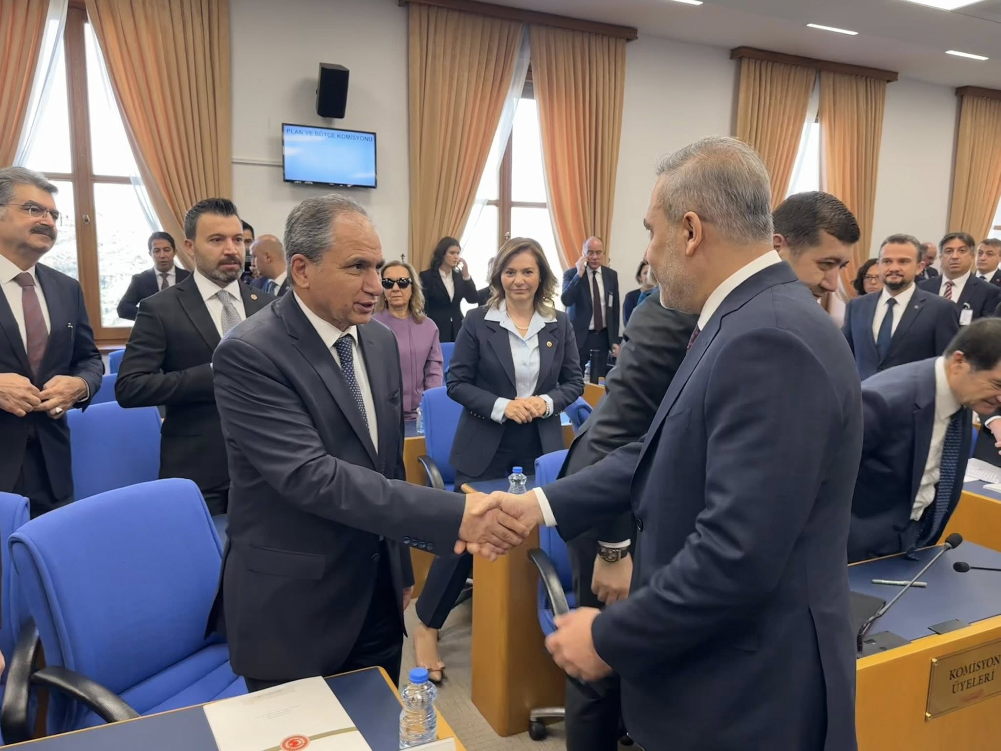 583335672 25237153275952592 4674587237675312583 N