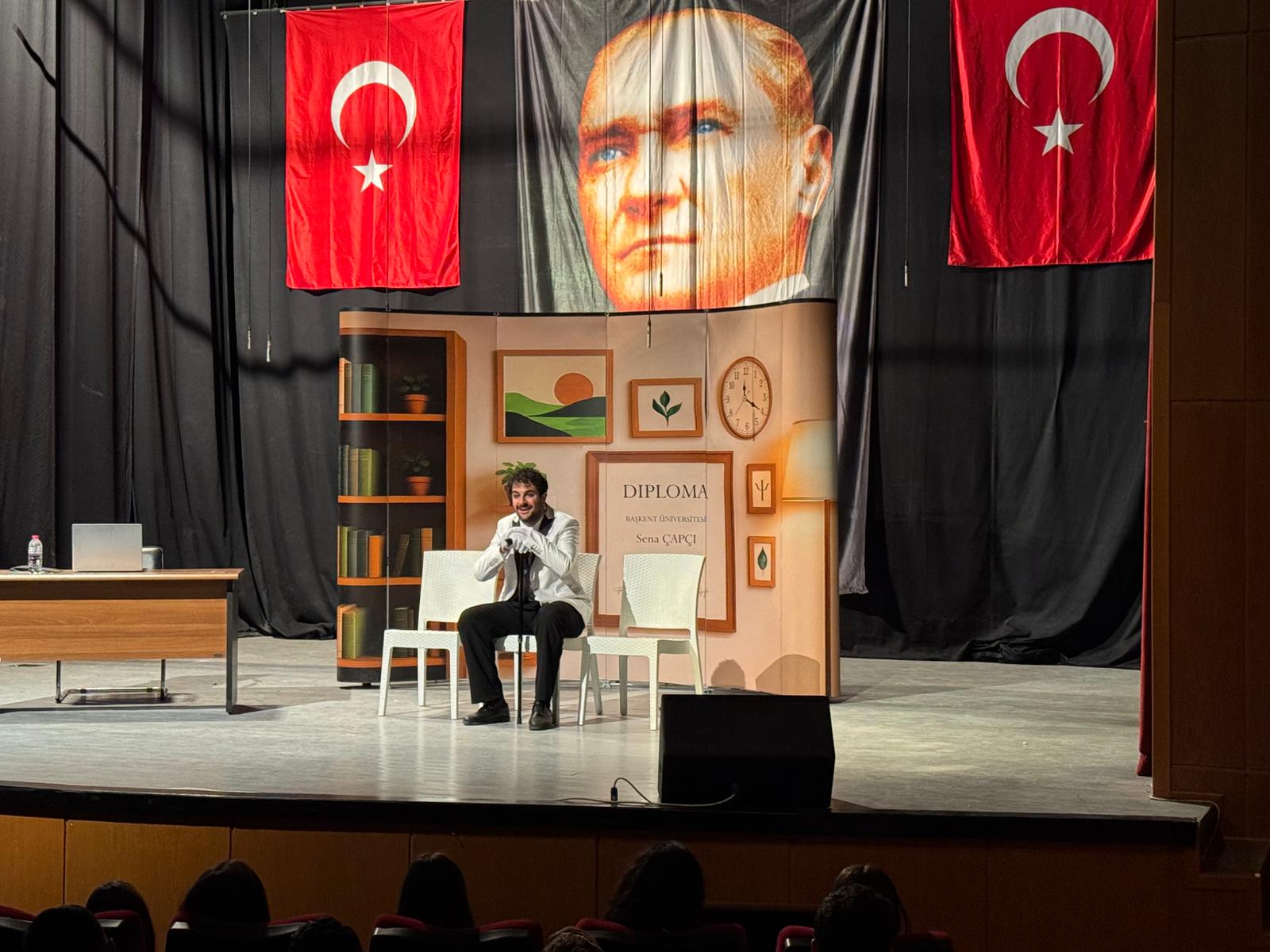 584472676 17900885361323520 3635267611104724698 N