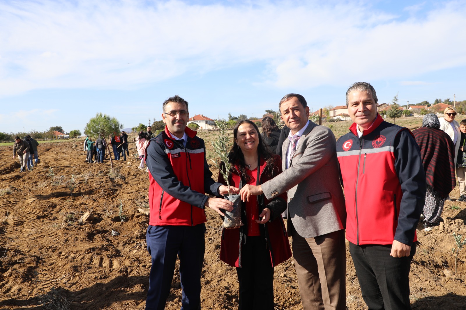 584586112 122184933686544242 7612953592428330365 N