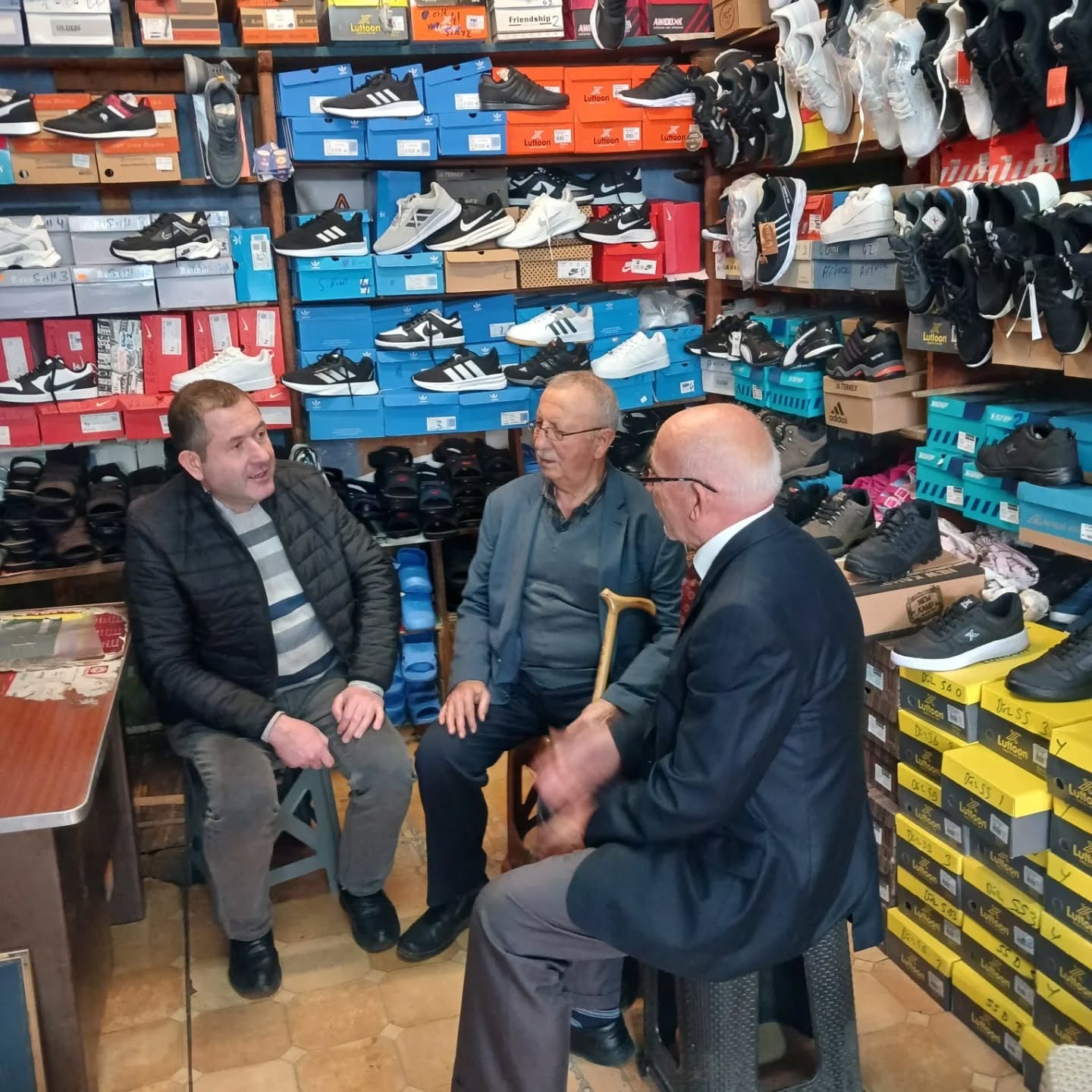 584976132 17971107083972018 7054037326915677279 N