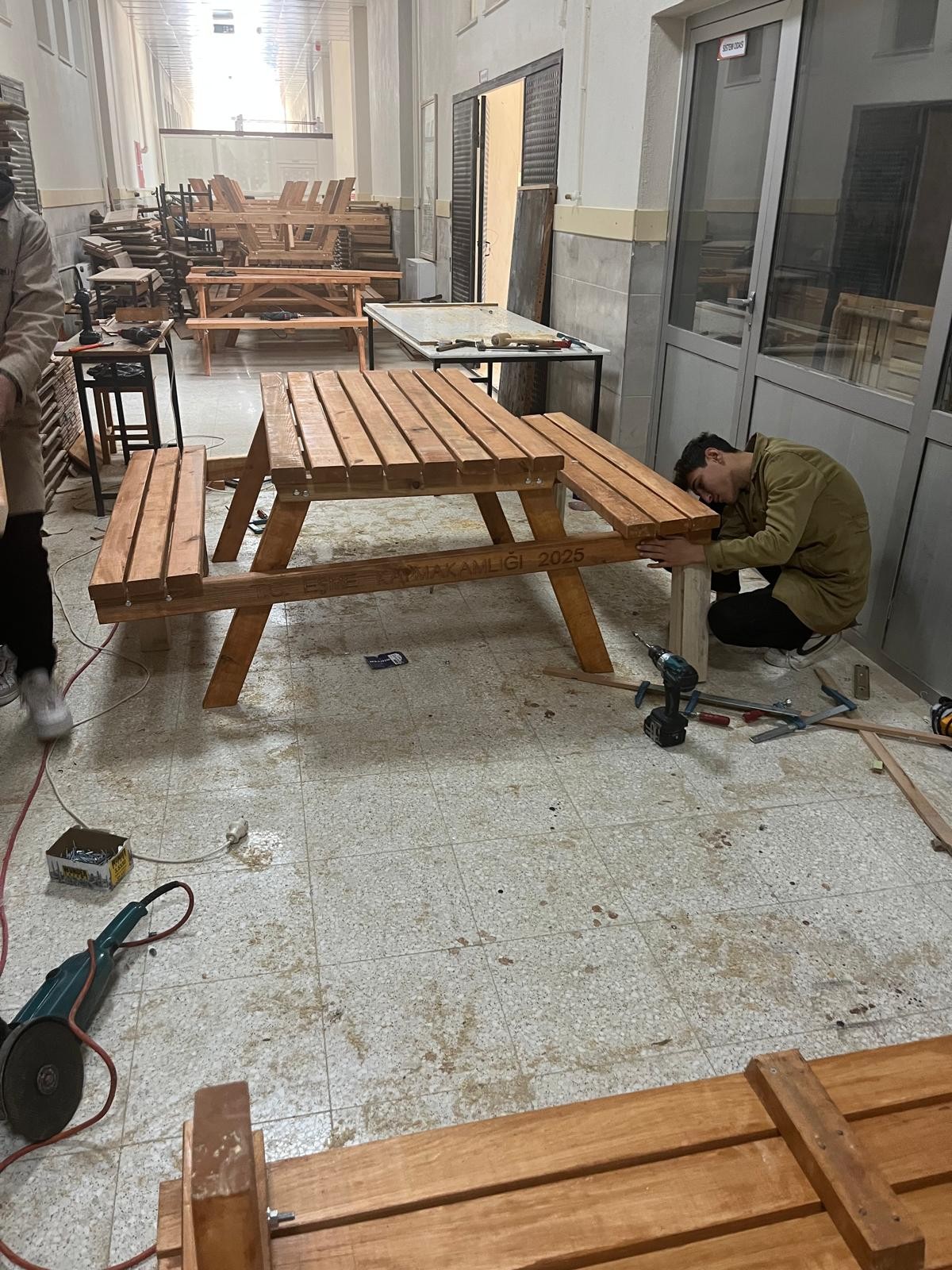 586065071 815548011243357 3730672851008871130 N