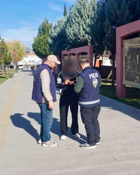 586529804 1258515026304935 6768872103879693163 N