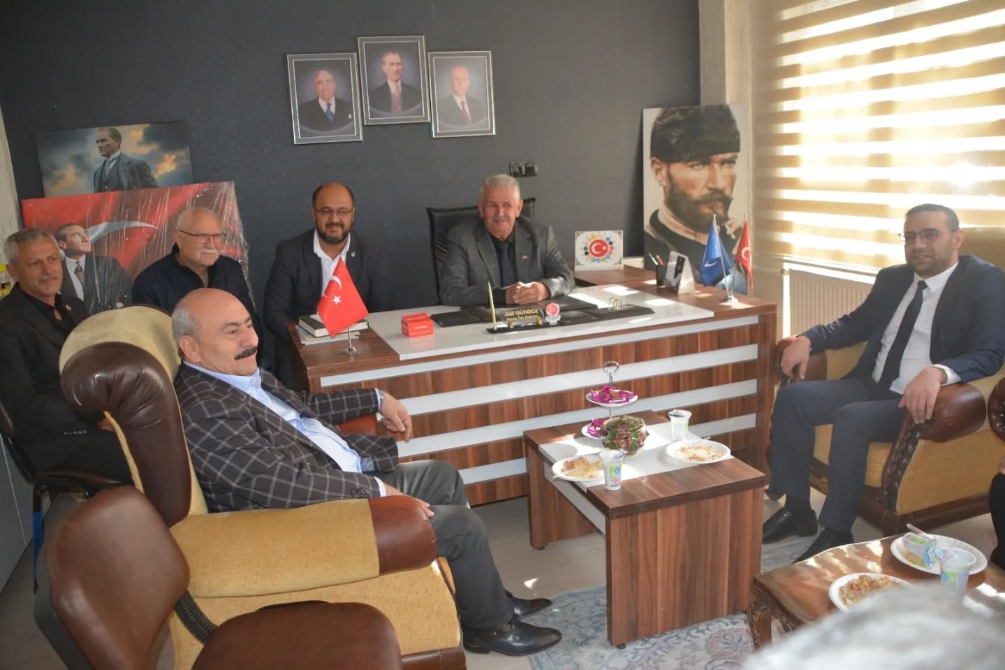 588208828 17971736132972018 7104719769674855492 N