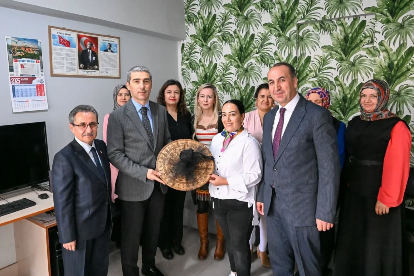 589102716 18144873427431364 708915614673464943 N