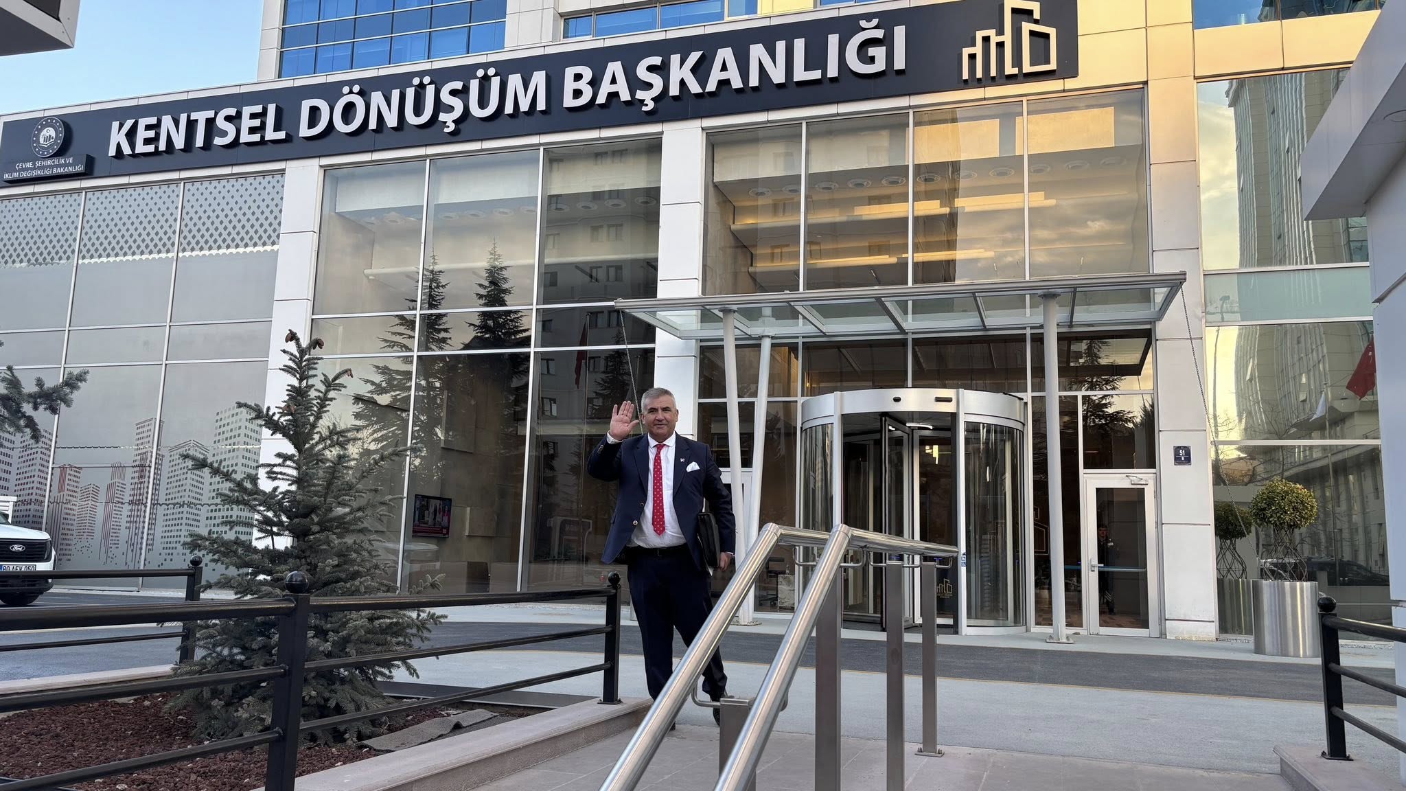 589744796 10163652287651252 7026313240463497271 N