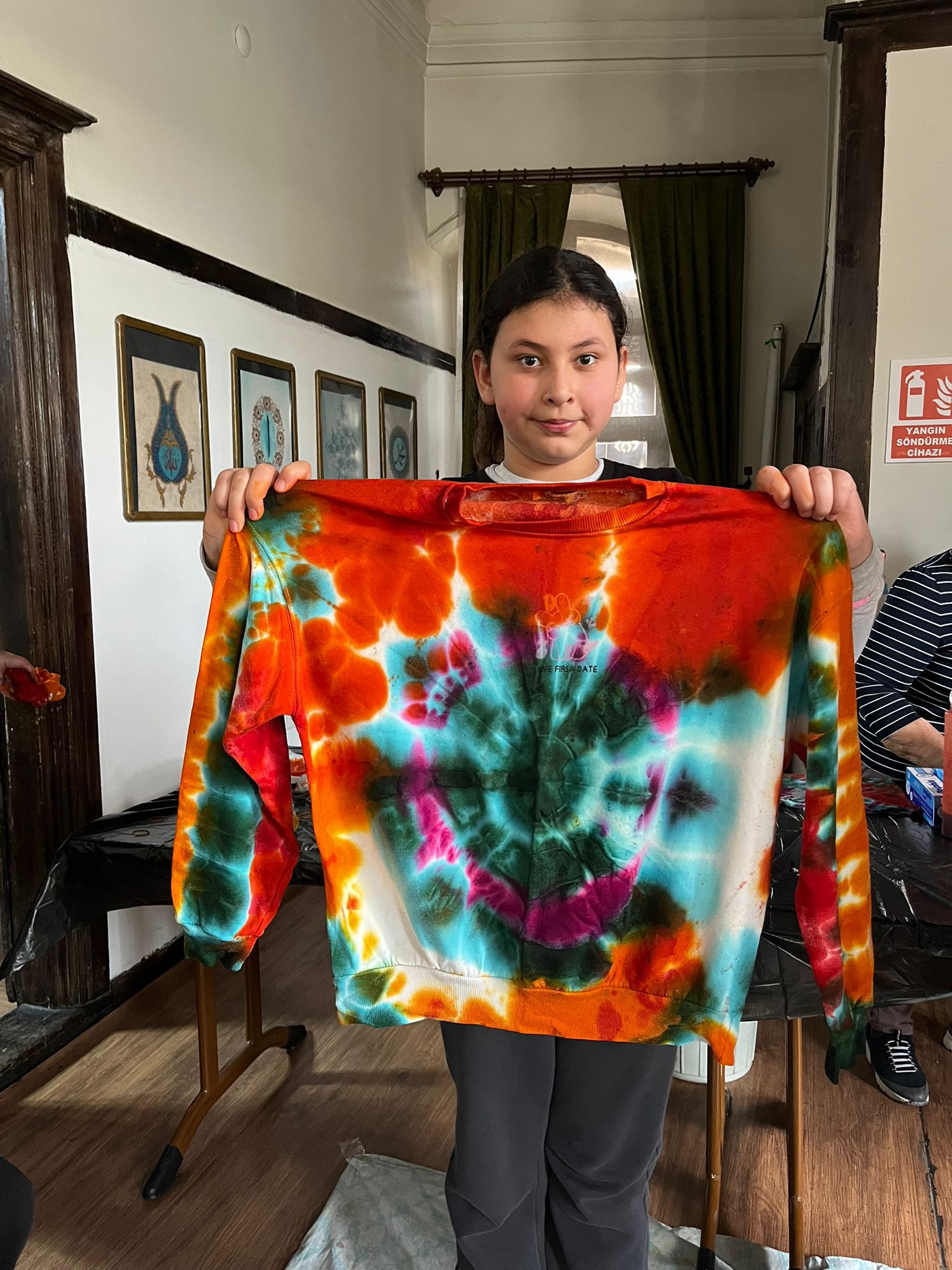 590410018 1328381722422714 3866371153263995988 N