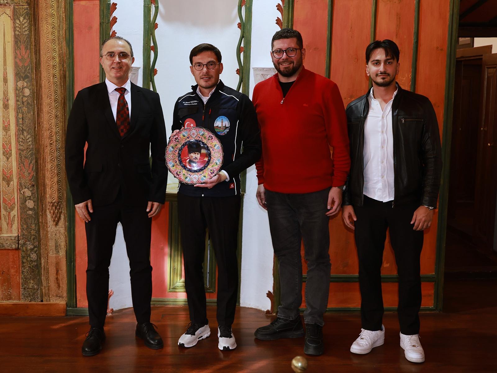 77A83647 Cf74 429B 80B4 1D3A36C1D11E